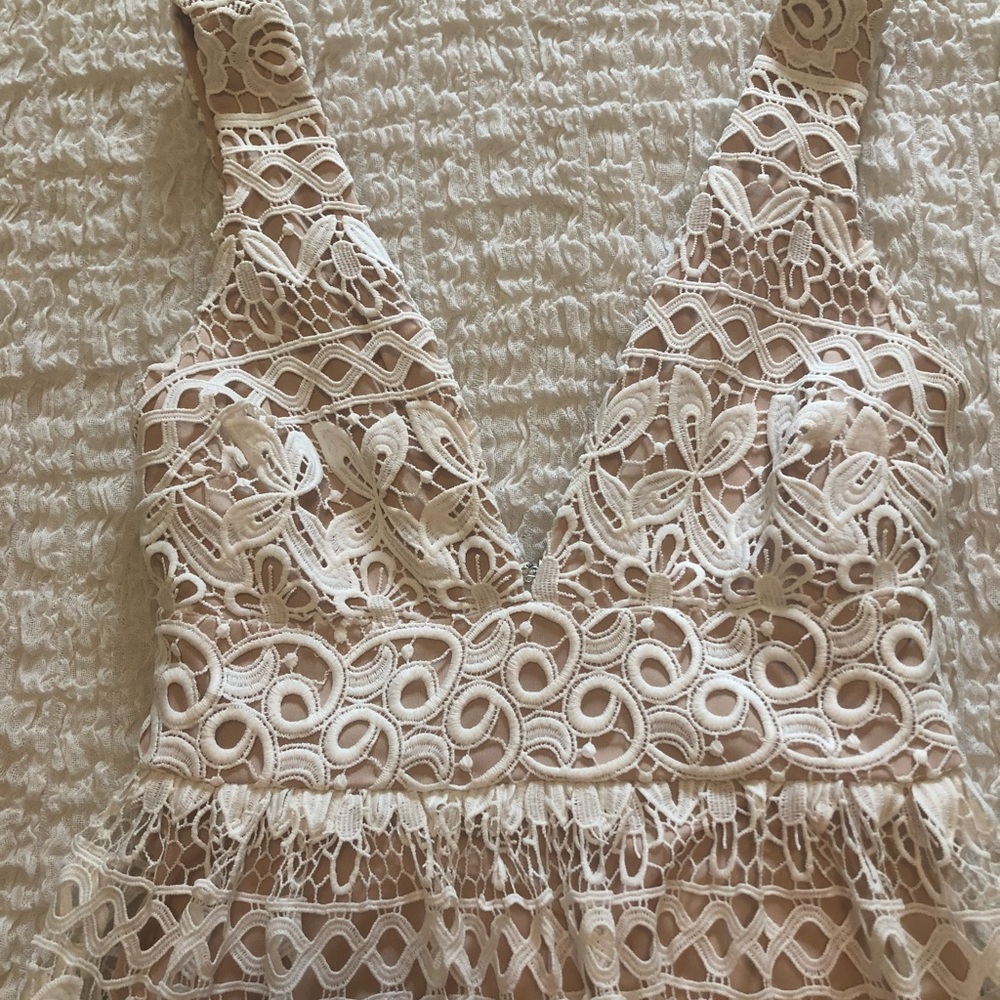 Lulus lace dress